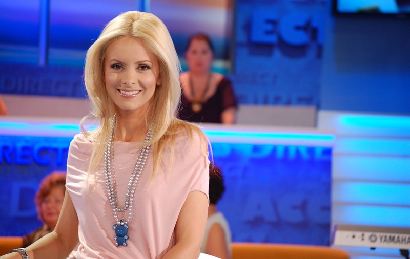SIMONA GHERGHE, foc şi pară pe o invitată din emisiune. VEZI CE A ENERVAT-O pe moderatoare