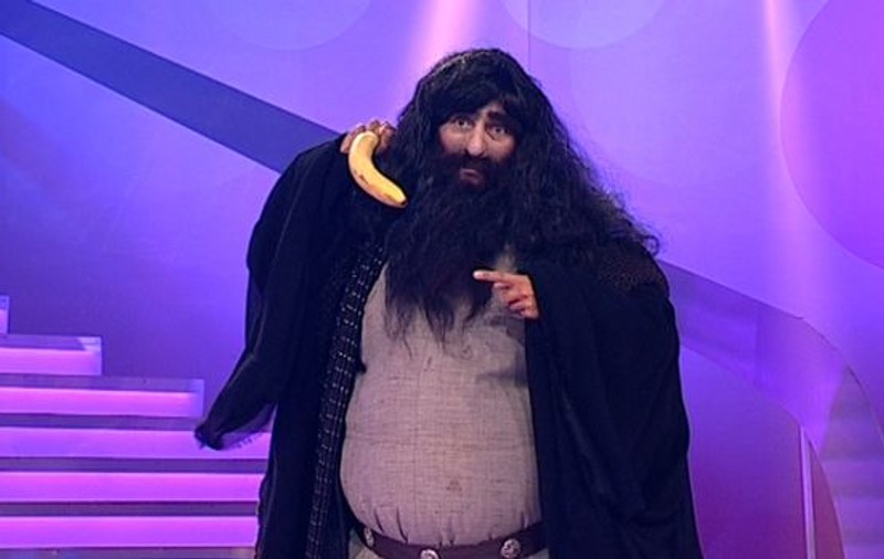 O vedetă autohtonă va merge pe picioroange deghizată în Hagrid din Harry Potter