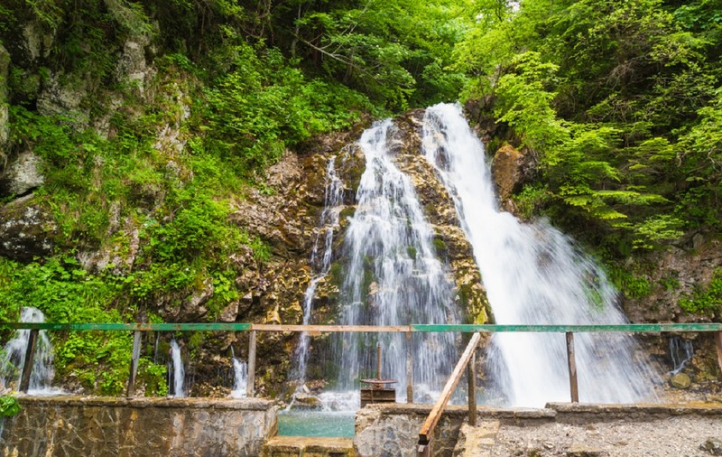 Cascada Urlătoarea Bușteni - legende și curiozități despre cascada din Bucegi