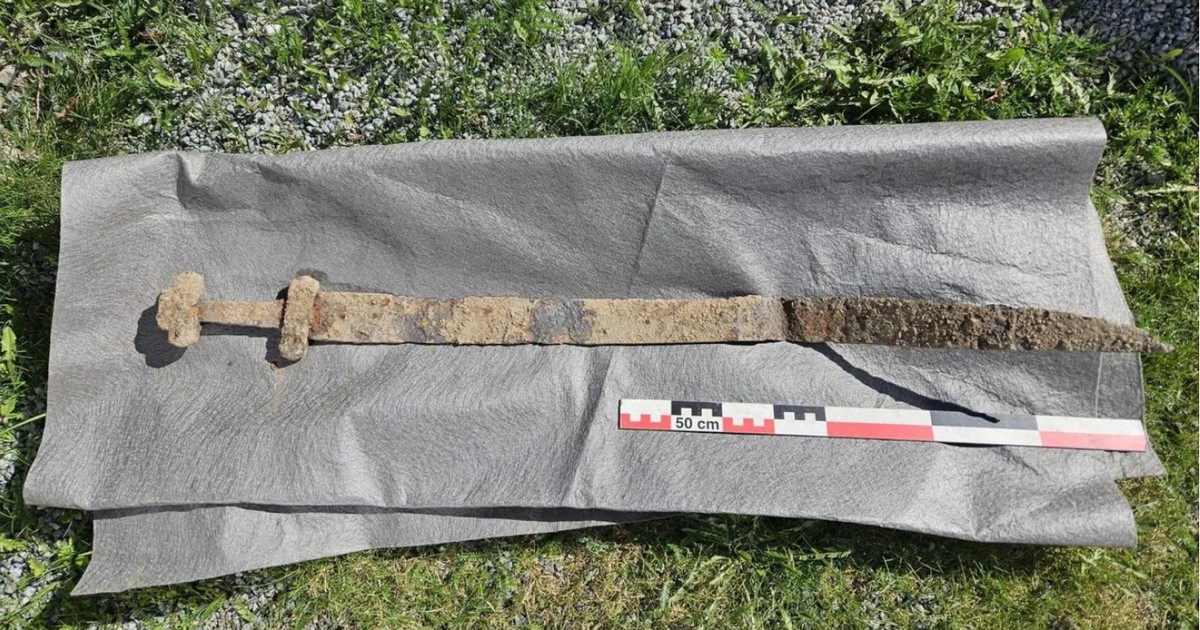 Sabie vikingă găsită de un elev de șase ani din Norvegia Captură Anna McLoughlin Innlandet fylkeskommune