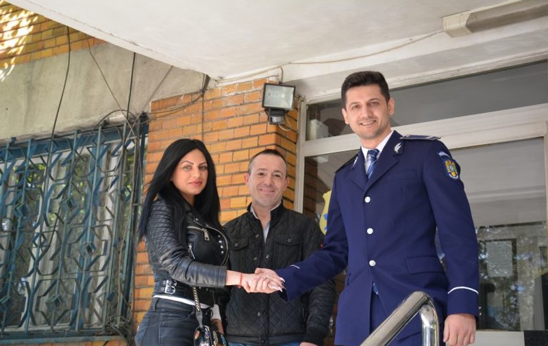 O tânără din Aninoasa a restituit 12.000 de euro