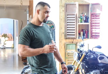 Pentru primul sezon George s-a îngrășat 15 kilograme
