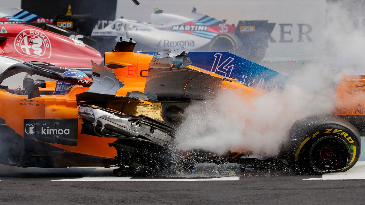 Vettel a câștigat Marele Premiu al Belgiei. Accident uluitor în turul 1