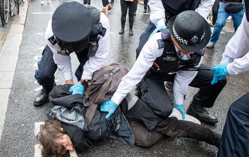 Incidente violente la Londra. Proteste în SUA și în alte orașe ale lumii, după moartea lui George Floyd