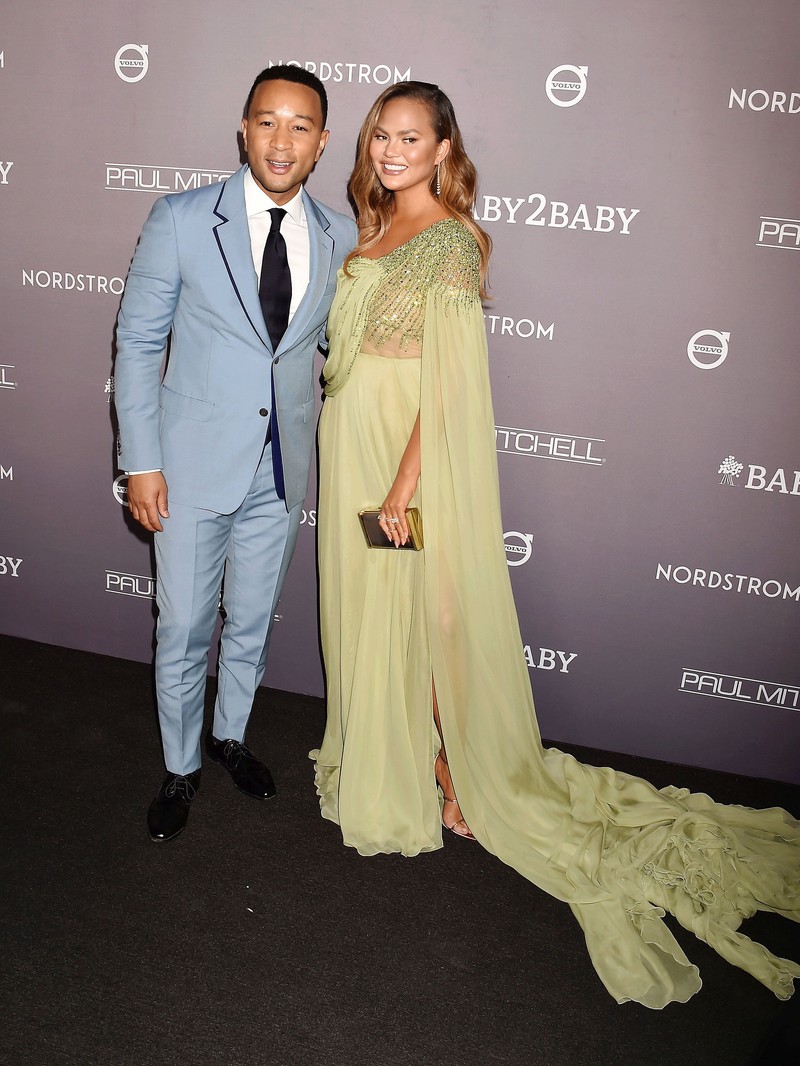 CULVER CITY, CA - NOVEMBER 09: John Legend, Chrissy Teigen attends the 2019 Baby2Baby Gala presented by Paul Mitchell at 3LABS on November 09, 2019 in Culver City, California. CAP/ROT/TM ©TM/ROT/Capital Pictures