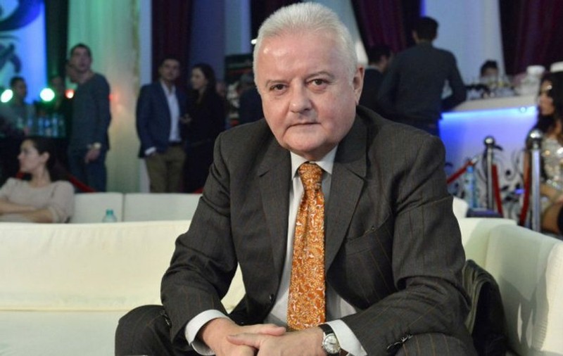 Irinel Columbeanu își va lansa cel de-al treilea volum, „Chintesența". Detalii despre surpriza făcută de Monica Gabor, în timpul căsniciei cu acesta