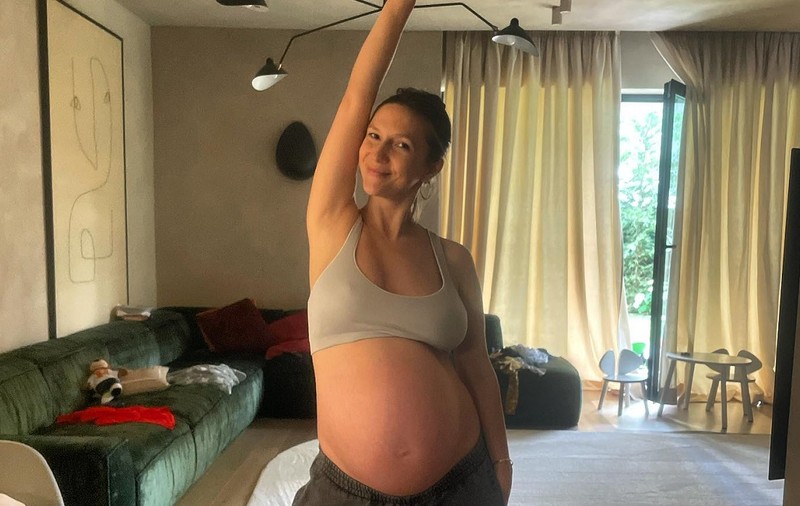 Imaginea neașteptată postată de Adela Popescu pe Instagram. „Cu toți trei băieții”