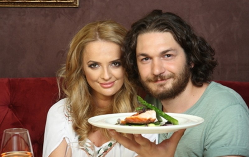 IUBITA sau O MÂNCARE BUNĂ. Ce crezi că ar ALEGE Florin Dumitrescu de la MasterChef?