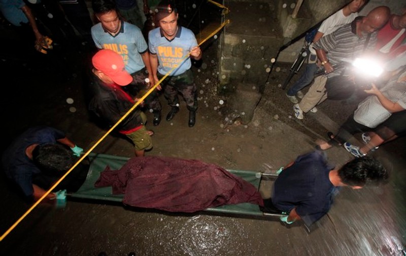 13 oameni au murit după ce un avion s-a prăbușit peste o școală în Filipine