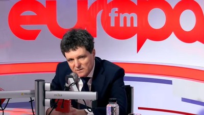 Emisiunea Europa FM cu Nicușor Dan, preluată ilegal de Realitatea Plus: „Această transmisie este ilegal preluată”