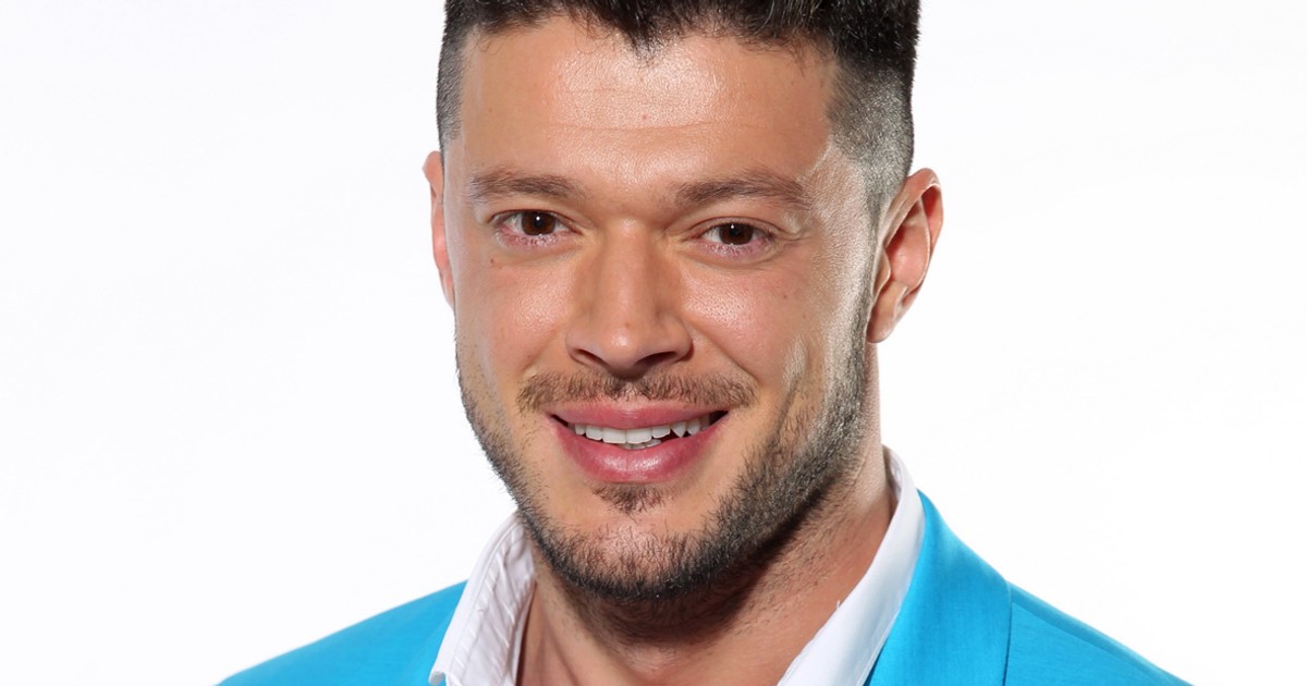 Cum arată prima mare dragoste a lui Victor Slav. I-a dat chiar și inelul