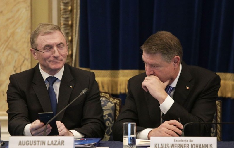 Momentul în care Klaus Iohannis și Augustin Lazăr află rezultatul votului pentru Kovesi din comisia LIBE / FOTO