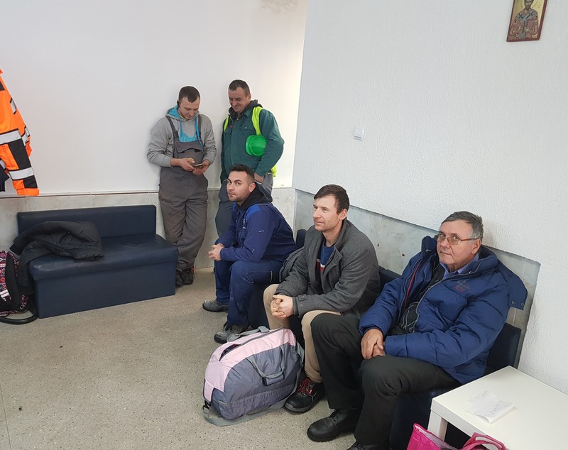 Ura și la frizerie! Am aflat poveștile salonului de la linia 1