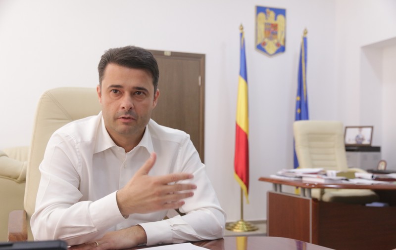 Primăria sectorului 5, dispusă să cheltuie 120 de euro pe metrul pătrat de spațiu verde. Daniel Florea, acuzat că bagă primăria în faliment