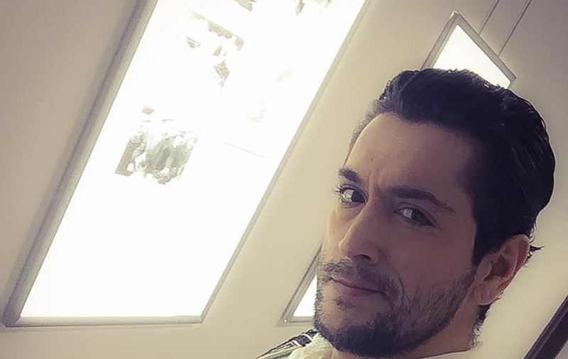Cezar Ouatu se transformă în Salvador Sobral și cântă pentru Ozana Barabancea