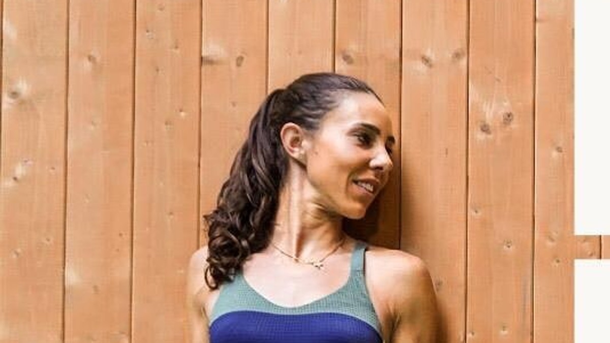 Ce abdomen lucrat are Mihaela Buzărnescu