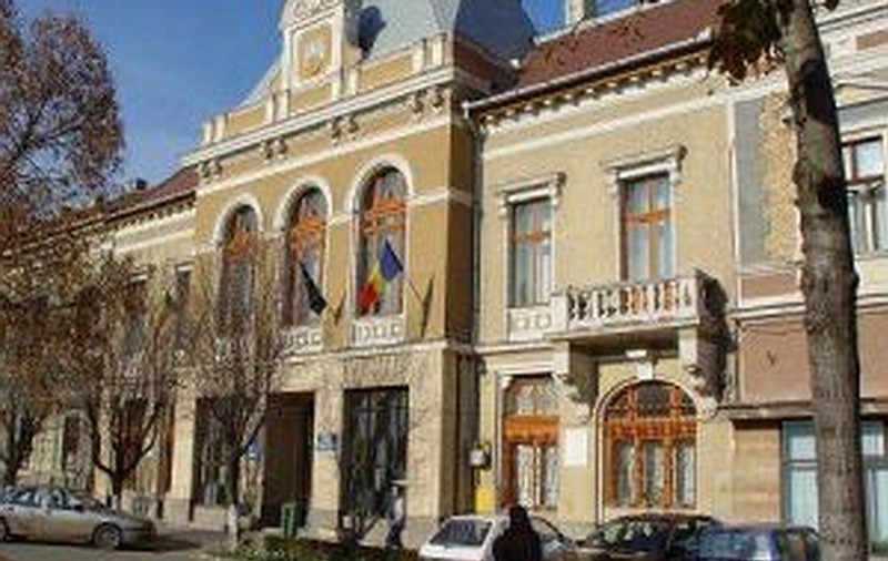 Concedieri la Primăria Deva. Peste 100 de angajați, dați afară după dublarea salariilor
