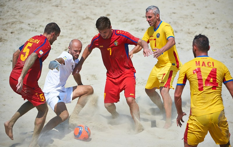 România a învins toate adversarele pe care le va avea în grupa de supraviețuire în Divizia A europeană de fotbal pe plajă de la Catania