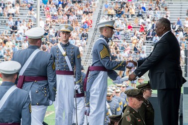La ceremonia de absolvire din acest an de la West Point a fost prezent și secretarul american al Apărării, Lloyd J. Austin III foto: Hepta