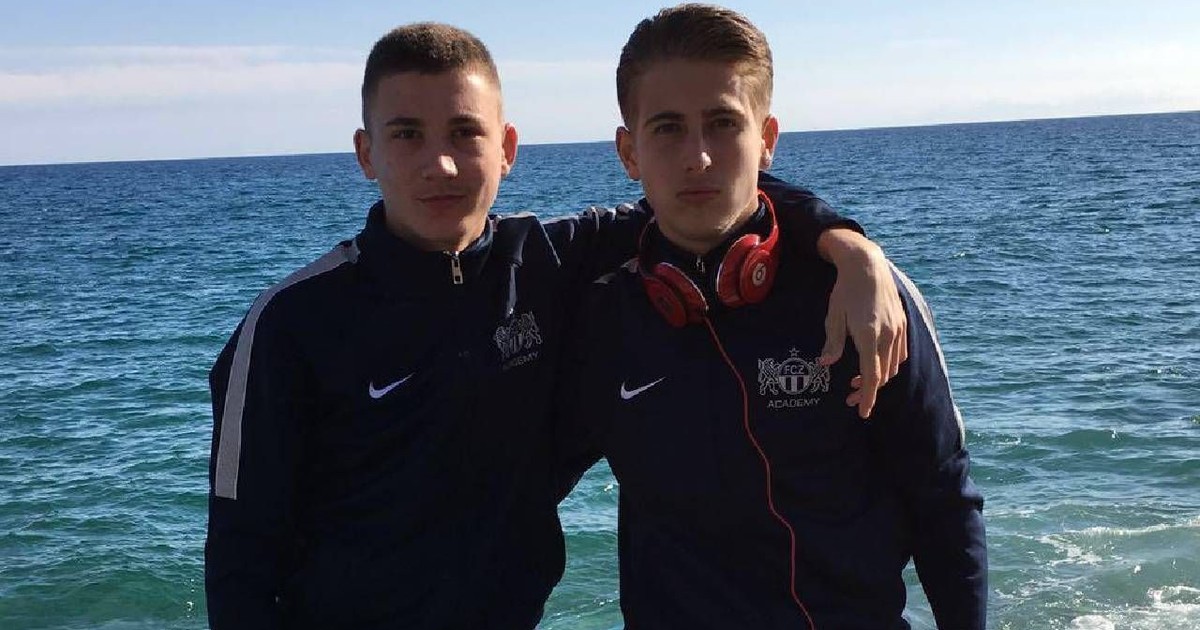 Filip Stojlikovici și Lixi Herlea, cu marea în spate