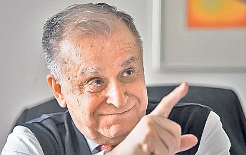 EXCLUSIV | Ion Iliescu, interzis la politică