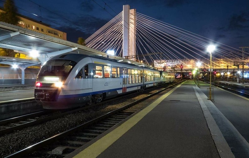 Legături directe de tren din București către Istanbul, Sofia și Varna. De când se reia și cât costă trenul internațional „România”