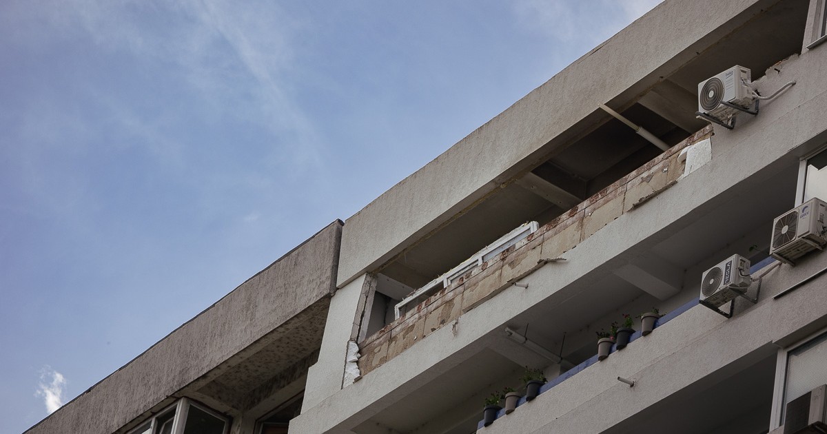 Imagine cu apartamentul distrus de dronă care a lovit în Galați în 29 mai 2026.