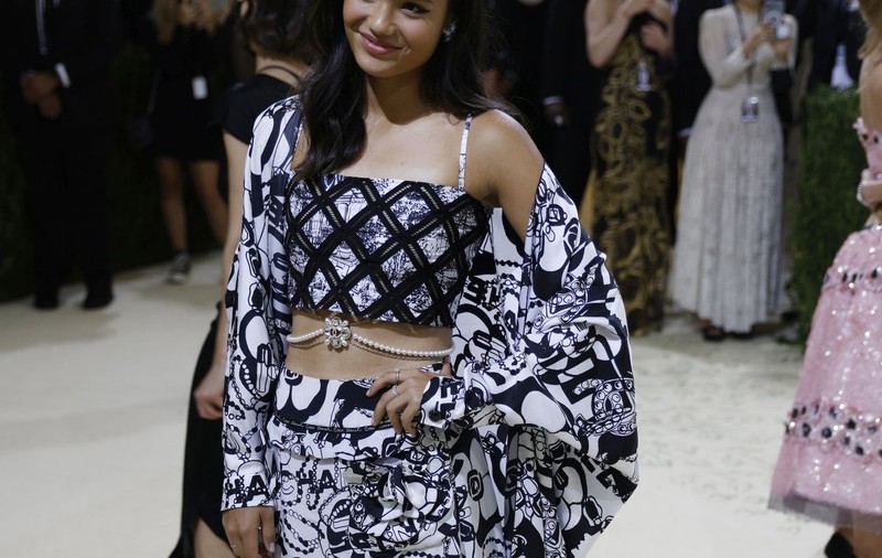 Emma Răducanu, la Met Gala 2021. Ce ținută a purtat noua vedetă a tenisului feminin, la evenimentul de la New York