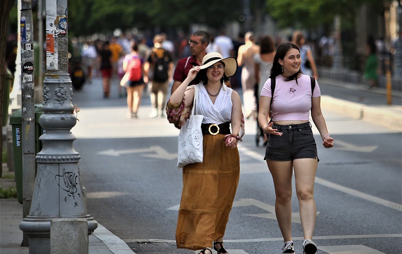 Val de aer tropical peste România. „Temperaturile vor depăși 30 grade Celsius”, anunță meteorologii