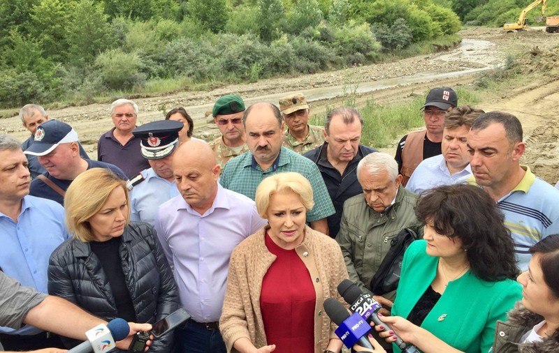 UPDATE. Guvernul aprobă ajutoarele de urgență pentru familiile afectate de inundații; Suma alocată este de 6 milioane de lei