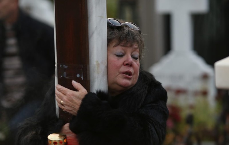 FOTO EXCLUSIV/Apariție surpriză la parastasul lui Iurie Darie. Anca Padrea, mai emoționată ca niciodată