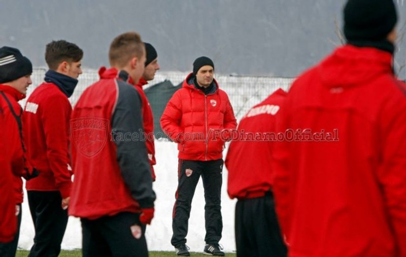Dinamo a plecat azi în Turcia. Primul amical al ”câinilor”, cu echipa lui Contra