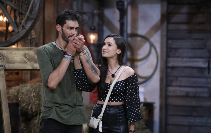 George Burcea și Viviana Sposub s-au distrat într-un club din Capitală. Cum au fost surprinși, deși toată lumea credea că s-au despărțit