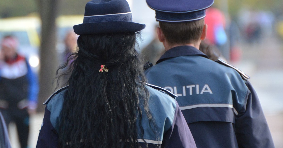 O polițistă din Teleorman era și informator pentru o rețea de proxeneți!
