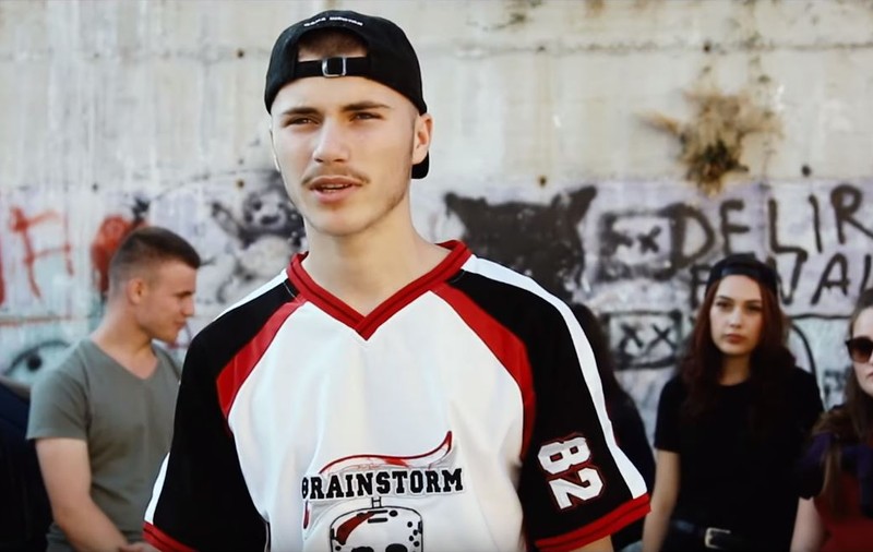 Mai mulți liceeni au făcut o piesă hip-hop pornind de la declarația ministrului Andronescu - „Orice evaluare evaluează” - VIDEO