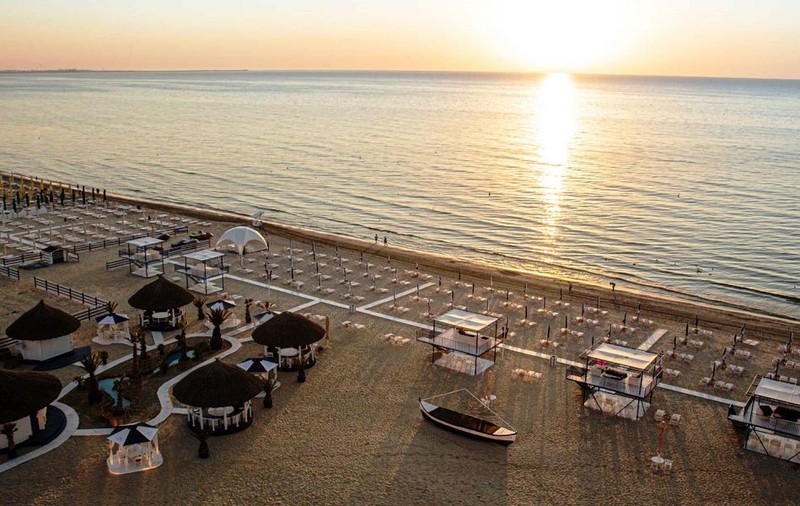 Peste 60.000 de turişti, pe litoralul românesc în minivacanța de Rusalii. Care au fost cele mai aglomerate stațiuni