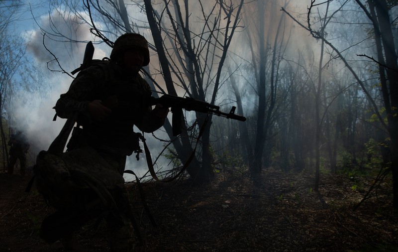 Război în Ucraina, ziua 815 | Zelenski: atacul din Harkov ar putea fi primul val al noii ofensive ruse. Aproape 10.000 de persoane evacuate din calea luptelor