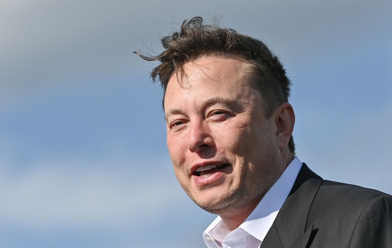 Reacția lui Elon Musk după ce mașina Tesla a explodat în fața hotelului Trump din Las Vegas. Numele lui Musk pe Twitter a revenit la normal