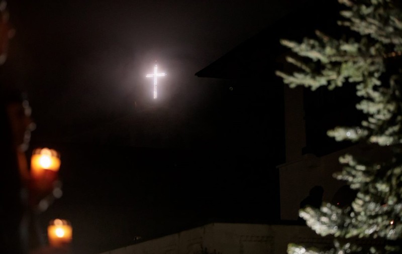 FOTOREPORTAJ. Învierea la Mănăstirea Putna, locul în care mai mulți refugiați ucraineni și-au găsit adăpost în calea războiului