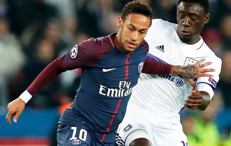 Neymar și-a etalat noul tatuaj la meciul cu Anderlecht. Stanciu nu s-a simțit inferior starului brazilian la acest capitol