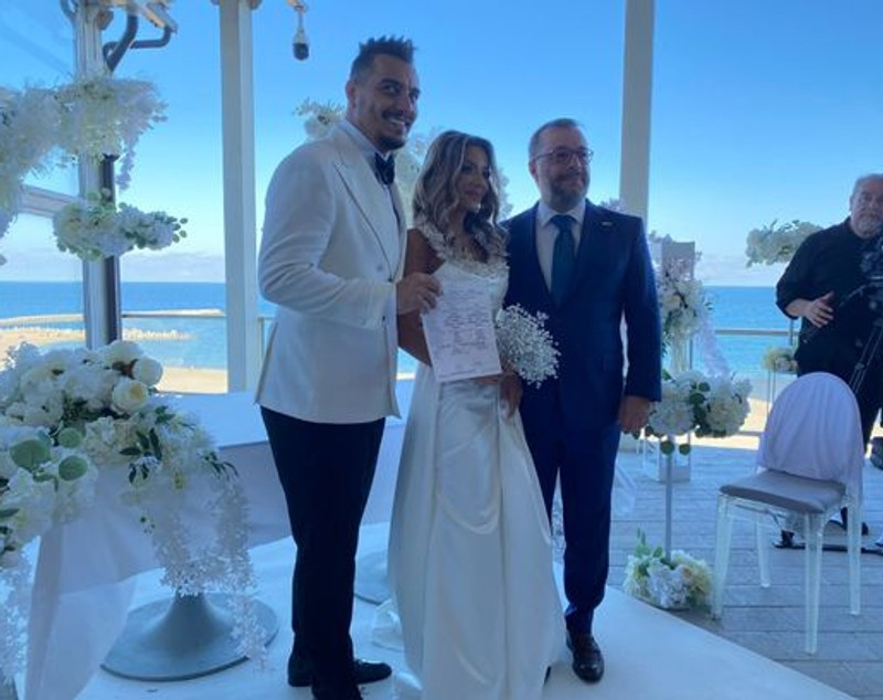 Imagini de la nunta spectaculoasă a lui Bursucu. Verighetele au costat 9.000 de euro, iar Cătălin Botezatu a creat rochia de mireasă