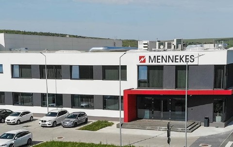 Fabrica din Iași care produce cabluri pentru Tesla, Ferrari și Mercedes a avut afaceri record în 2025