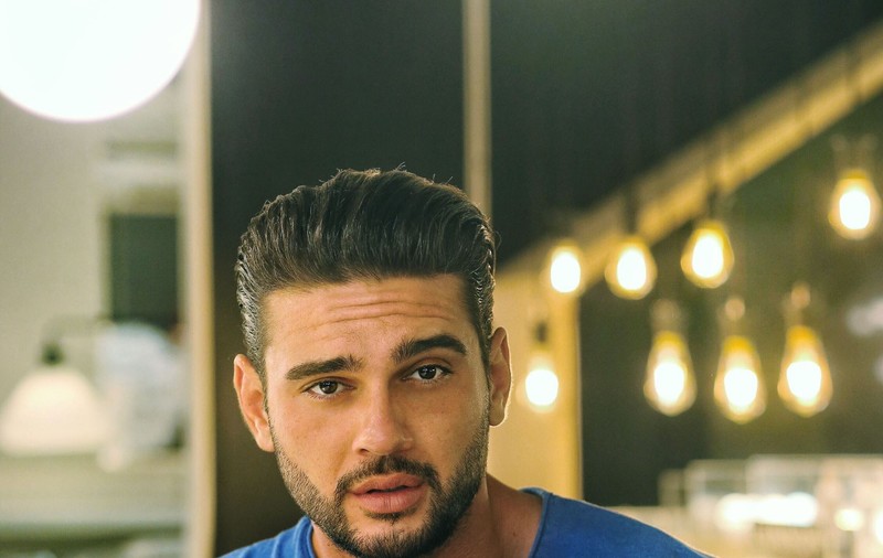 Dorian Popa s-a pozat gol și a făcut imaginea publică. “Ești perfect”