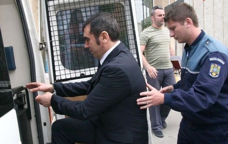 Penescu, Făcăleaţă şi Constantin rămân în arest