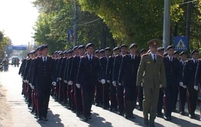 112 angajaţi ai MapN trimişi în judecată pentru corupţie