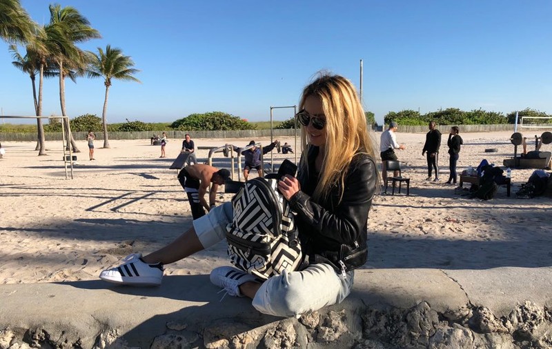 EXCLUSIV/Flavia de la “Neatza” a venit cu un tatuaj nou din America. A fost însoțită de Codin Maticiuc