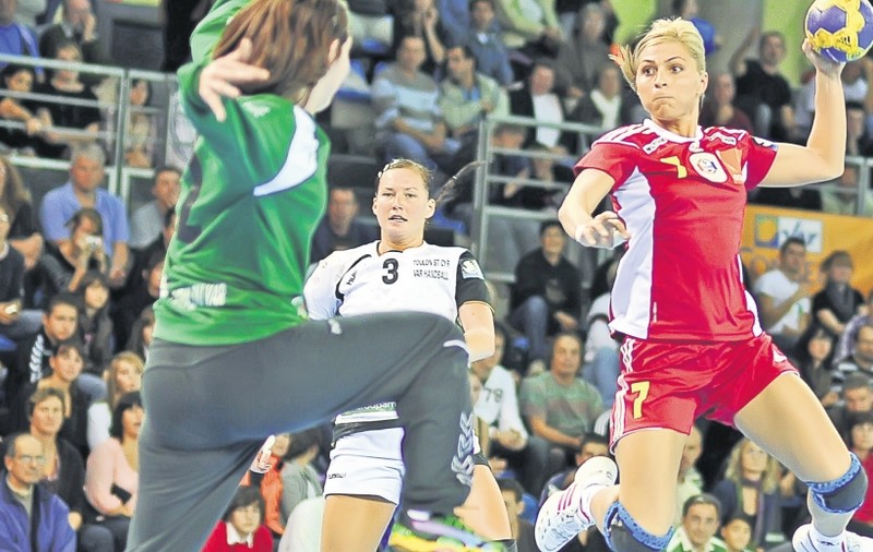 Ada Nechita, handbalista Oltchimului şi a naţionalei, e pusă pe fapte mari: «La anul, luăm Liga!»