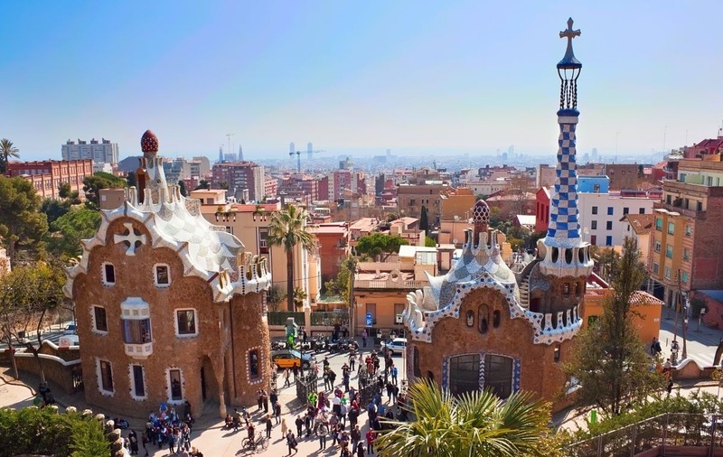 Barcelona vrea să crească taxa turistică pentru pasagerii navelor de croazieră care stau în oraș mai puțin de 12 ore