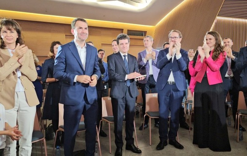 Nicușor Dan, acuzat de PSD și AUR după ce a fost la Cătălin Drulă, care și-a lansat candidatura la Primăria București: „Reziștii vor să pună stăpânire pe țară”