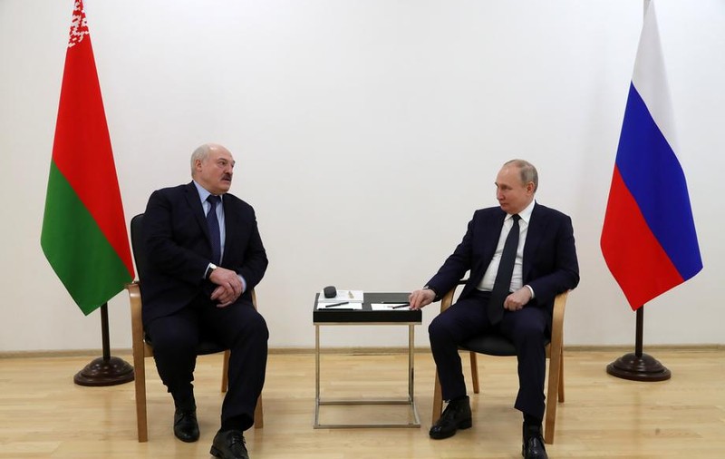 Vladimir Putin și Aleksandr Lukașenko au discutat despre formarea unui „spațiu unic de apărare”